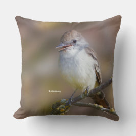 サンザシの枝に微笑む灰喉の付いたフライキャッチャー クッション