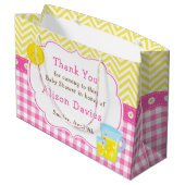 サンシャインとレモネードピンクと黄色の赤ちゃんシャワー ラージペーパーバッグ (裏面アングル)