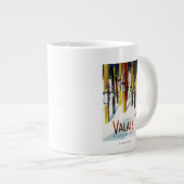 サンシャインの国-スキーが雪の中に立つ ジャンボコーヒーマグカップ (正面右)