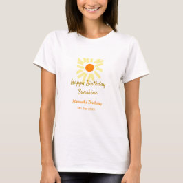 サンシャインイエローオレンジの誕生日ボヘミアン Tシャツ