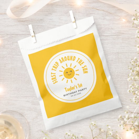 サンシャインファーストのまわりにトリップザサンファースト誕生日 フェイバーバッグ (クリップ留めされた状態)