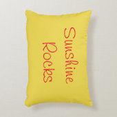 "サンシャインロック"フレーズ黄色の背景 アクセントクッション (正面(垂直))