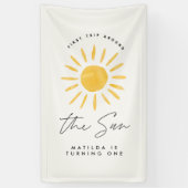 サンシャイン1誕生日ウォーターカラーサンイエロモダンー 横断幕 (縦)