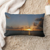 サンセットと帆船の熱帯風景写真 ランバークッション (ブランケット)