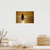 サンセットの帆船、スループ ポスター (キッチン)