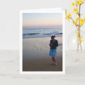 サンセットの浜辺の少女 カード (黄色い花)