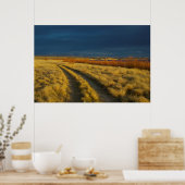 サンセットは茂みの赤い樹皮を強調する ポスター (キッチン)