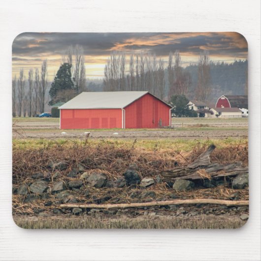 サンセットオンレッドバーンアットファイアイランドファーム マウスパッド (正面)