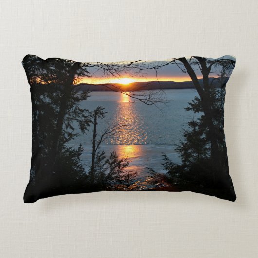 サンセットオーバーフォレストレイク装飾用クッション アクセントクッション (正面)