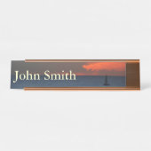 サンセットクラウドと帆船シースケープ デスクネームプレート (正面)