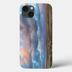 サンセットクラウドオーバーグレベルツムワルトプレーリーロード iPhone 13ケース