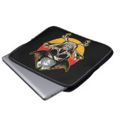 サンセットジョリーロジャースカルラップトップスリーブ ラップトップスリーブ (正面下部)