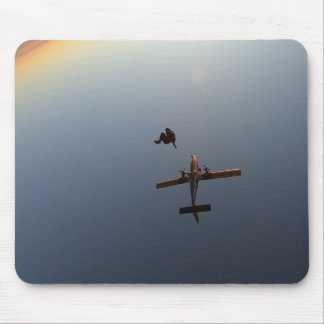 サンセットスカイダイブ飛行機 マウスパッド