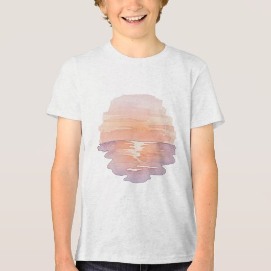 サンセットビーチの雰囲気 – ミニマリスト手描きオーシャン トライブレンドTシャツ (正面)