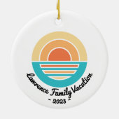 サンセットビーチバケーションレトロ懇親会クルーズトリップ セラミックオーナメント (裏面)