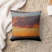 サンセットフォトブライトオレンジ夕べスカイ海 クッション (ブランケット)