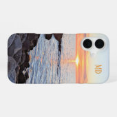 サンセットモノグラムの写真 iPhone 16ケース (裏面横)