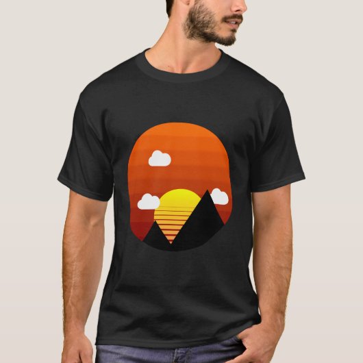 サンセットレトロウェーブヴィンテージ合成波サン Tシャツ (正面)
