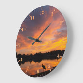 サンセット反射とサンドヒルクレーンのシルエット ラージ壁時計 (傾斜)