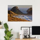 サンセット、海のスタック、姉妹、オレゴン州コースト ポスター (ホームオフィス)