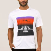 サンセット+飛行機+進入+滑走路+照明+航空 Tシャツ (正面)