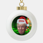 サンタおもしろいトランプ2024年クリスマス切り札愛好家の贈り物 セラミックボールオーナメント (正面)