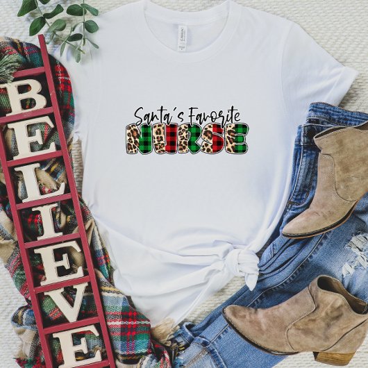 サンタお気に入りのナースホリデーウィメンズ Tシャツ