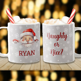 サンタがここにいる名前をカスタムするとメッセージ コーヒーマグカップ