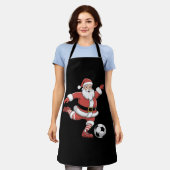 サンタがサッカーをする クリスマス スポーツ エプロン (着用した状態)