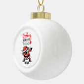 サンタが雪の中をブラブラ歩く セラミックボールオーナメント (右)