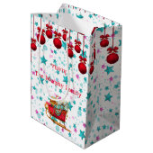 サンタそりピンクブルークリスマススターズがパーソナライズ ミディアムペーパーバッグ (裏面アングル)