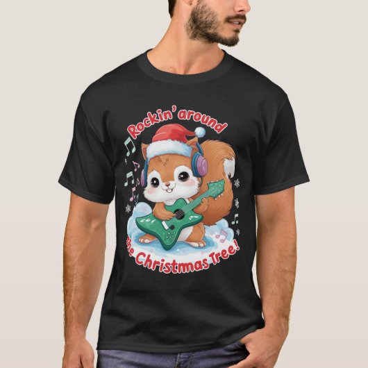サンタでクリスマスツリーギターを揺らすリス Tシャツ (正面)