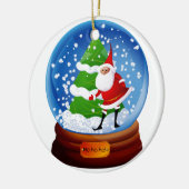 サンタとクリスマスツリーのスノーグローブ 名前入り セラミックオーナメント (左)
