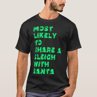 サンタとソリ遊びに夢中な人 Tシャツ