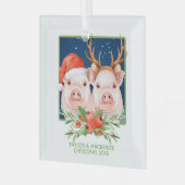 サンタとトナカイのカップルかわいいクリスマスピッグ ガラスオーナメント (正面左)