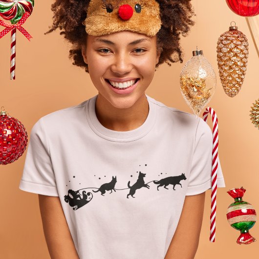 サンタとドイツの羊飼いのシャドウクリスマス Tシャツ