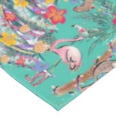 サンタとフラミンゴスのトロピカルクリスマスマン テーブルクロス (アングル)