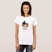 サンタと一緒に踊るクリスマス仲間たちとトナカイ Tシャツ (正面フル)