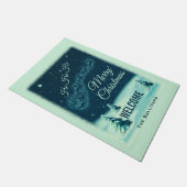 サンタと彼のトナカイのクリスマスナイトスカイ ドアマット (アングル)