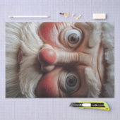 サンタのおどろいた表情のクローズアップ 薄葉紙 (クラフト)