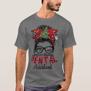 サンタのお気に入りの歯科助手Messy Bun Christ Tシャツ