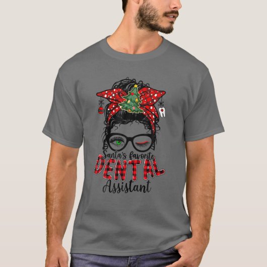 サンタのお気に入りの歯科助手Messy Bun Christ Tシャツ (正面)