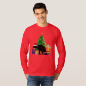 サンタのこっそり手伝いクリスマスのうんち犬 Tシャツ (正面フル)