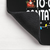 サンタのそりを壊しそうな家族おそろいTシャツ マウスパッド (コーナー)