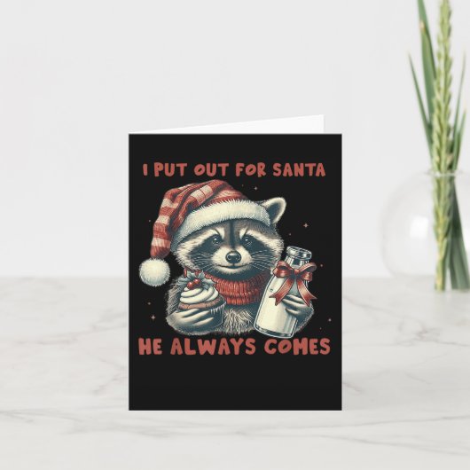 サンタのために準備してるのに、なぜかアライグマがやってくるんだ カード (正面)