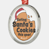 サンタのクッキーYoloハッシュタグクリスマスクッキー メタルオーナメント (左)