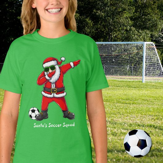 サンタのサッカーチームがサンタ・クリスマスを踊る Tシャツ