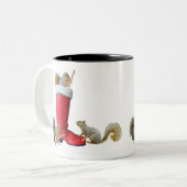 サンタのブーツのマグのリス ツートーンマグカップ (正面左)