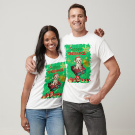 サンタのペットシッターがプレゼントを見守る Tシャツ