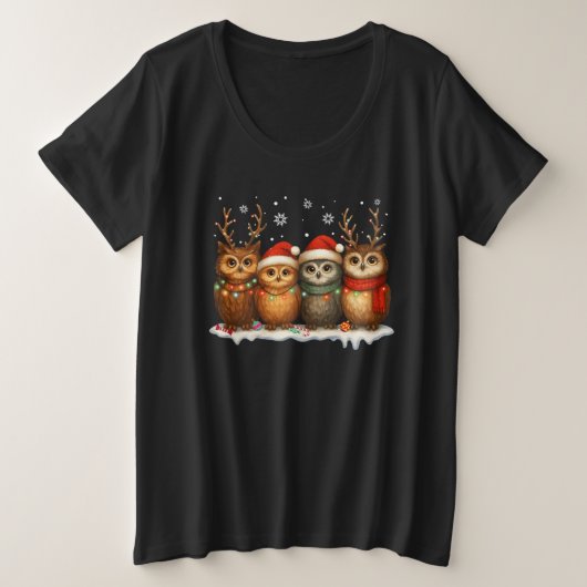 サンタの帽子とトナカイの可愛いクリスマスフクロウ プラスサイズTシャツ (デザイン正面)